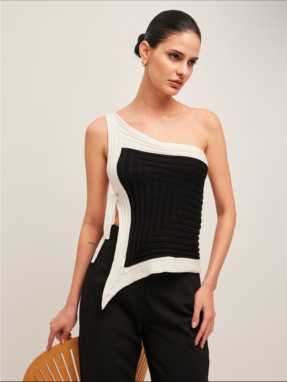 Commense Asymmetrical Ribbed Side Tie Top